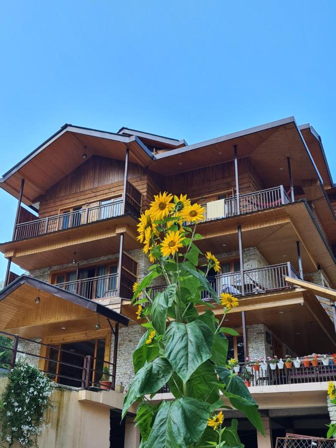 Hotel The Hillside Kasol Esterno foto