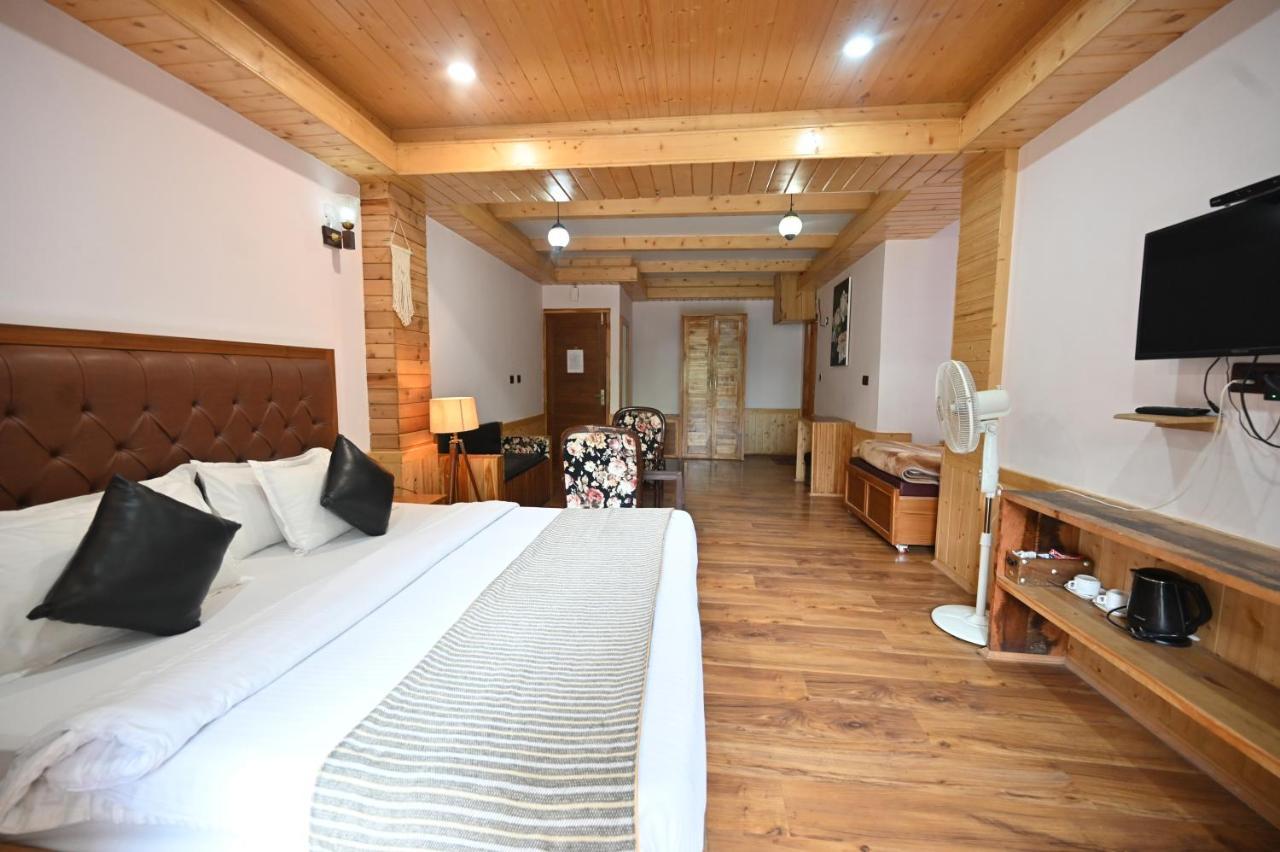 Hotel The Hillside Kasol Esterno foto