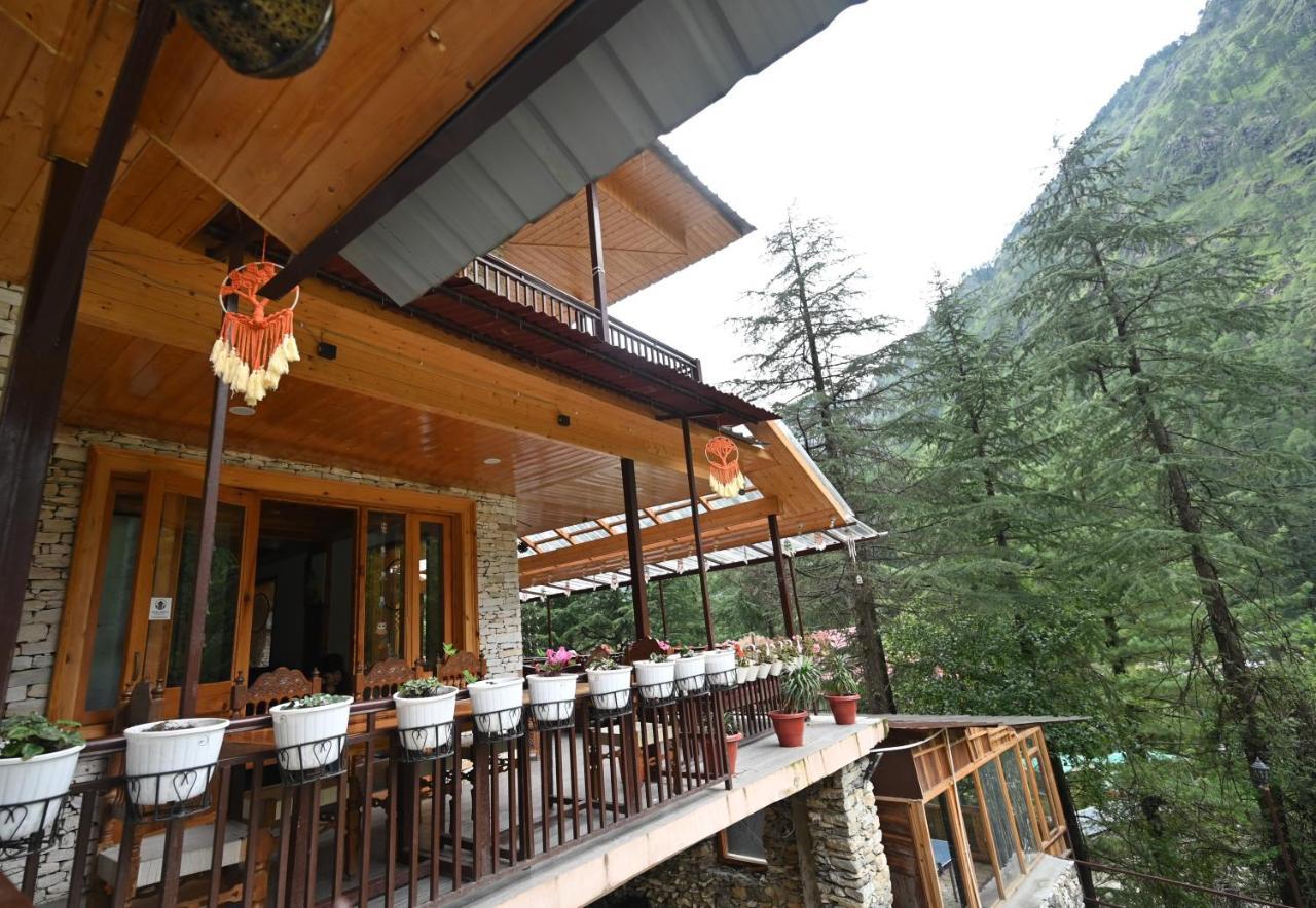 Hotel The Hillside Kasol Esterno foto