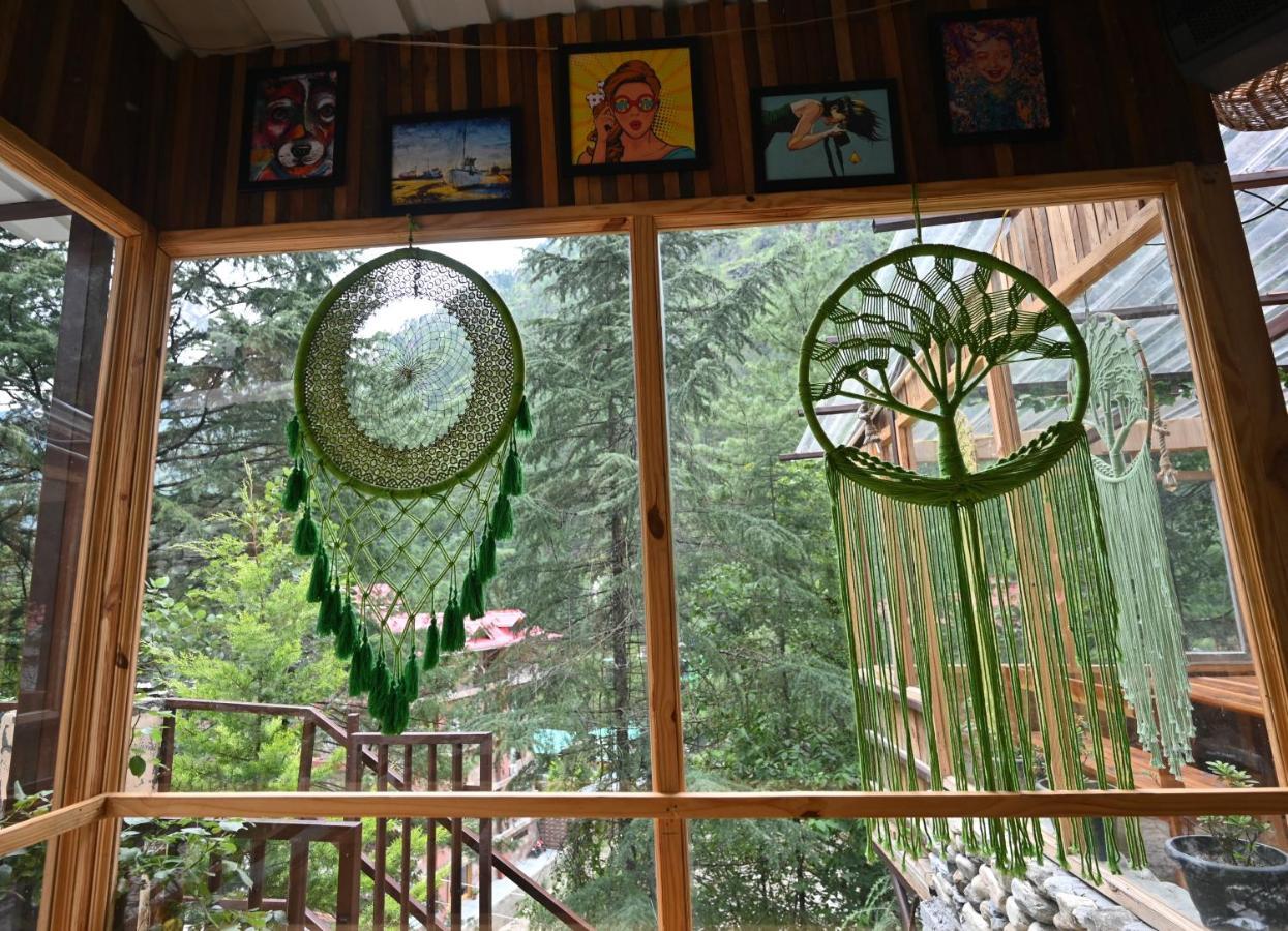Hotel The Hillside Kasol Esterno foto