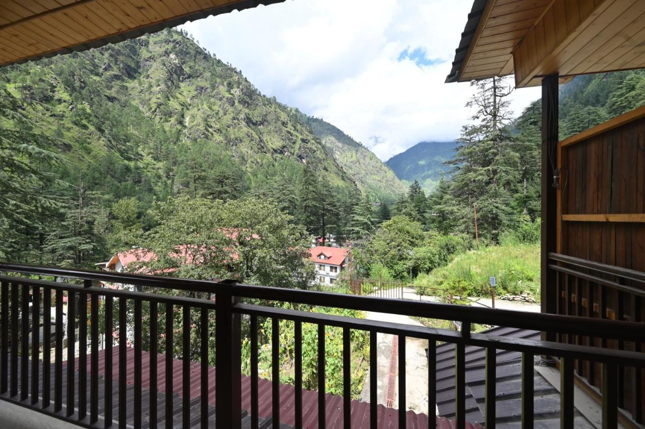 Hotel The Hillside Kasol Esterno foto