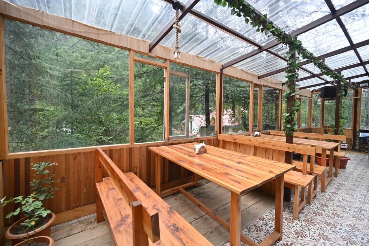 Hotel The Hillside Kasol Esterno foto