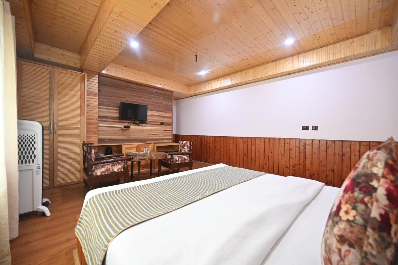 Hotel The Hillside Kasol Esterno foto