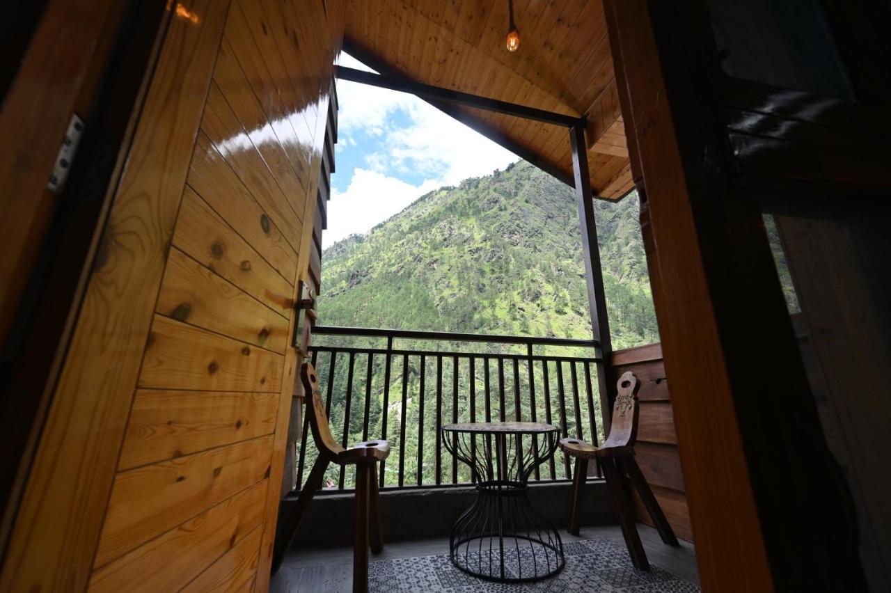 Hotel The Hillside Kasol Esterno foto
