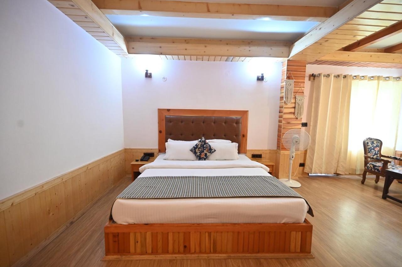 Hotel The Hillside Kasol Esterno foto