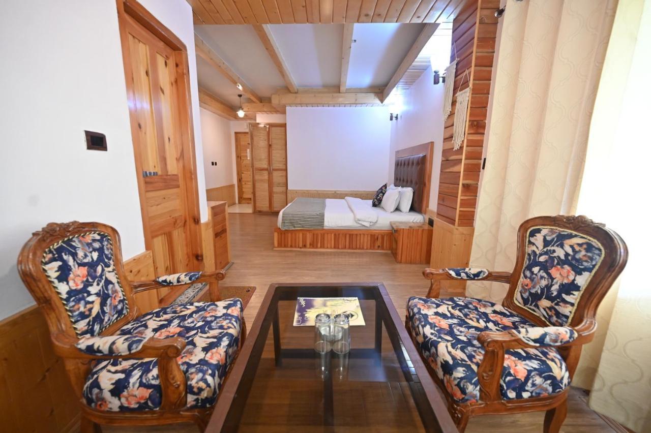 Hotel The Hillside Kasol Esterno foto