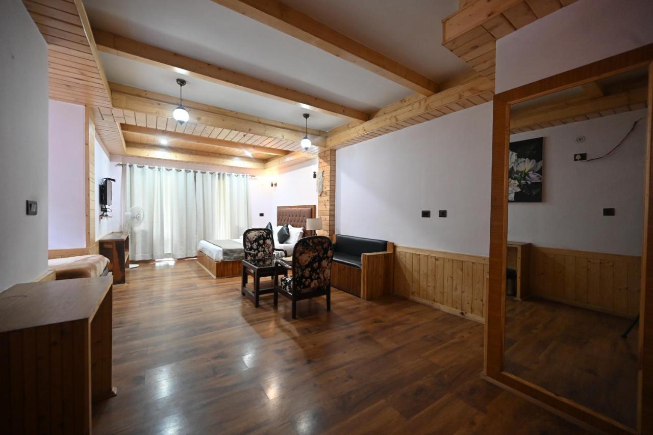 Hotel The Hillside Kasol Esterno foto