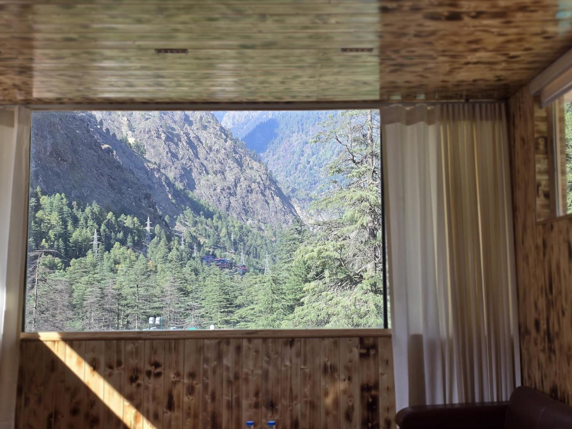 Hotel The Hillside Kasol Esterno foto